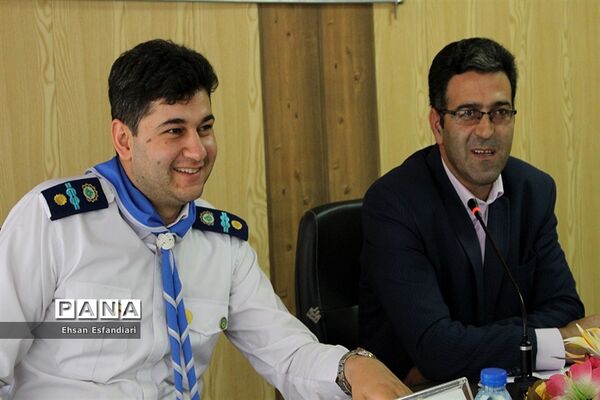 جلسه هیات رئیسه مجامع اعضاء و مربیان سازمان دانش‌آموزی آذربایجان شرقی