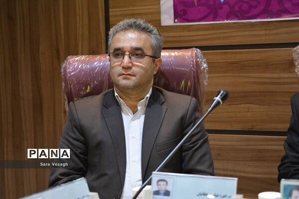 نشست روسای ادارات دوره دوم متوسطه کل کشور در سالن همایش اردوگاه شهید منتظری شهریار