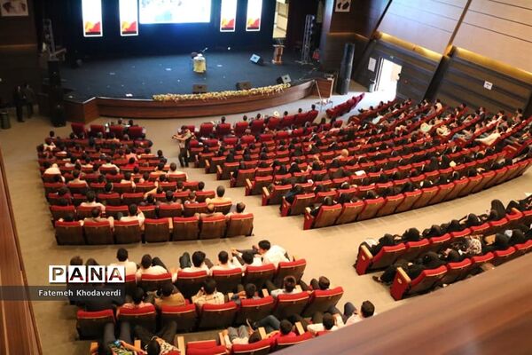 آیین تجلیل از برگزیدگان سی و هفتمین دوره مسابقات قرآن، عترت و نماز شهرستان‌های استان تهران