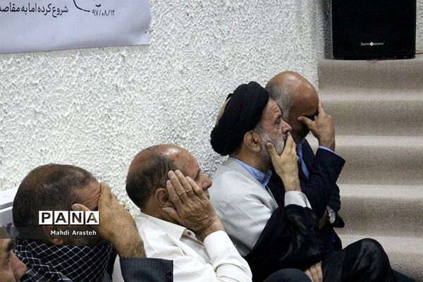 دیدار نماینده ولی فقیه و امام جمعه شهرستان بیرجند با کاروان حرم بارگاه رضوی