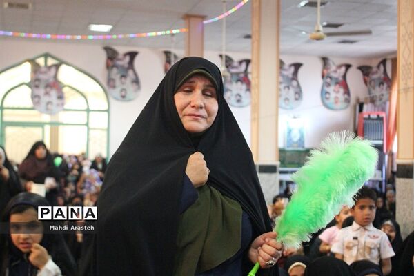 ورود کاروان زیرسایه خورشید مراسم جشن بانوان خادم‌یار رضوی در شهرستان بیرجند