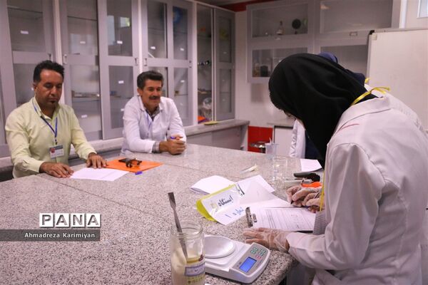 برگزاری مرحله استانی پنجمین جشنواره نوجوان خوارزمی در شیراز