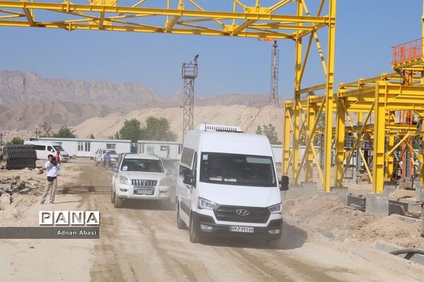 بازدید اسحاق جهانگیری از پالایشگاه های شهرستان مُهر