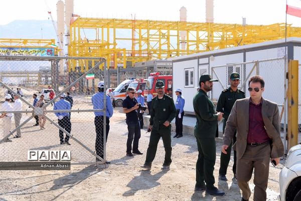 بازدید اسحاق جهانگیری از پالایشگاه های شهرستان مُهر