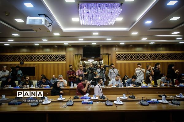 نشست خبری سریال گاندو