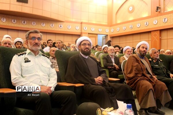 آیین تکریم و معارفه مدیرکل اوقاف و امور خیریه استان همدان