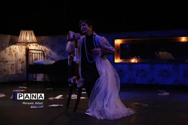 نمایش «سیزیف»