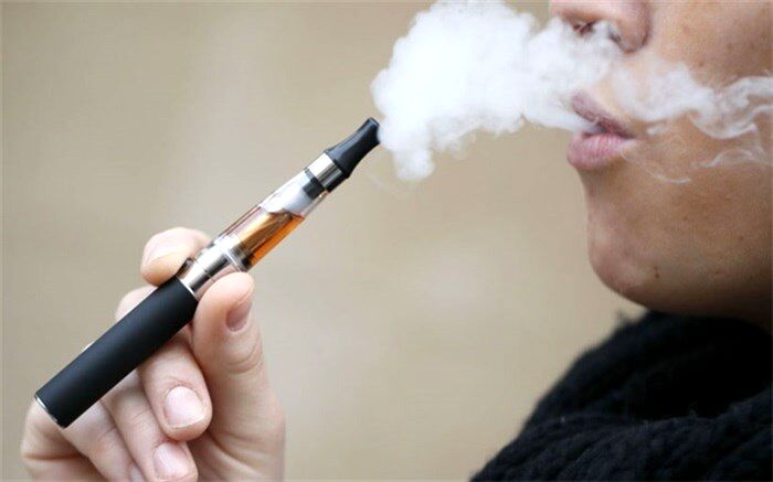 موافقان و مخالفان ممنوعیت فروش سیگار الکترونیکی چه می‌گویند؟+ فیلم