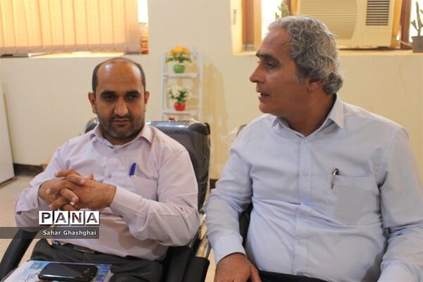 بازدید کارشناسان اداره‌کل آموزش و پرورش  و سازمان دانش آموزی استان بوشهراز پایگاه‌های اوقات فراغت تابستانی دانش آموزان منطقه آب پخش