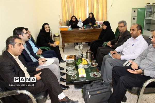 بازدید  کارشناسان اداره کل آموزش و پرورش  و سازمان دانش آموزی استان بوشهراز پایگاه های اوقات فراغت تابستانی دانش آموزان  منطقه سعدآباد