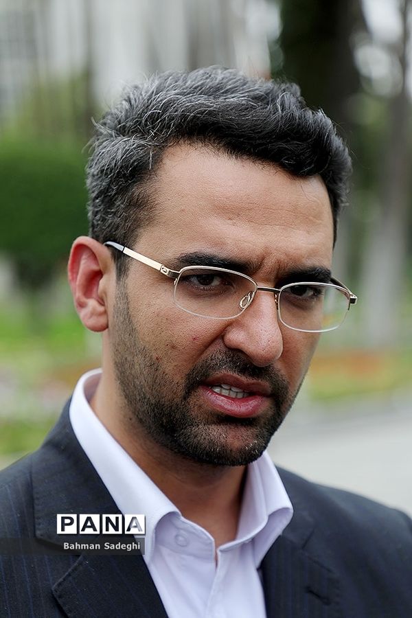 حاشیه جلسه هیأت دولت