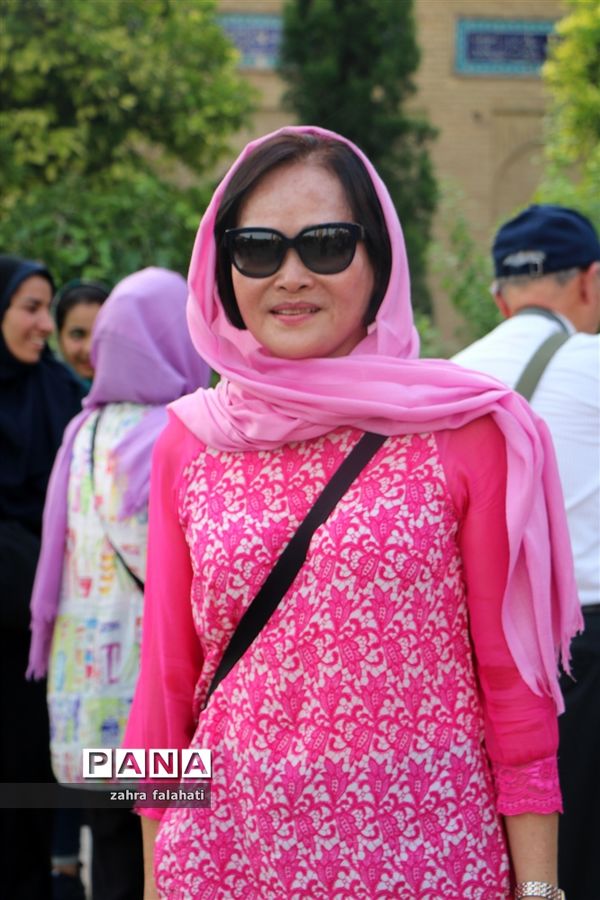 حضور گردشگران خارجی در اماکن گردشگری شیراز