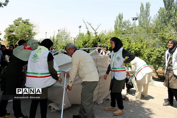 کارگاه مقدماتی دانش آموزان دختر تشکل پیشتازان استان البرز