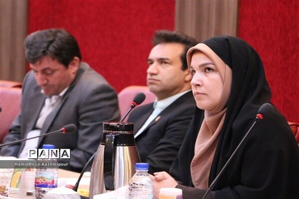 نشست شورای معاونان اداره‌کل و روسای ادارات آموزش و پرورش شهرستان‌های استان تهران