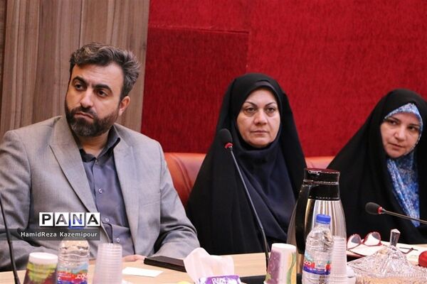 نشست شورای معاونان اداره‌کل و روسای ادارات آموزش و پرورش شهرستان‌های استان تهران