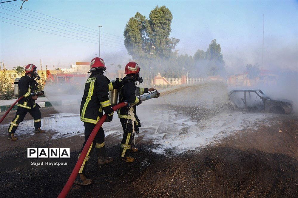 مانور عملیاتی کنترل و اطفاء حریق در میدان ۷۲ تن