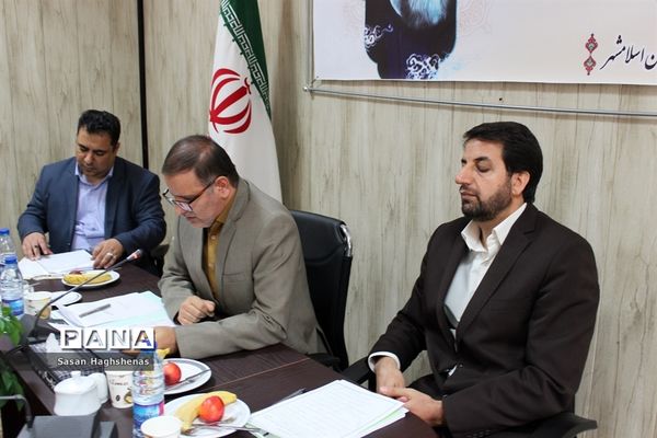 نشست خبری اصحاب رسانه با مسئولان  قضایی اسلامشهر