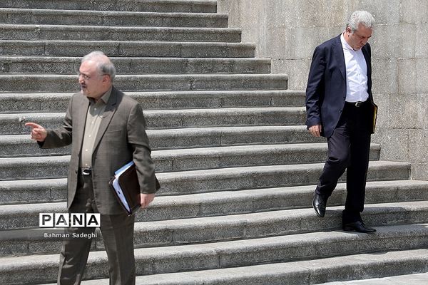 حاشیه جلسه هیأت دولت