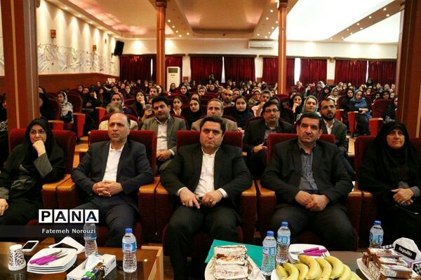 تجلیل از دانش‌آموزان و تسهیلگران برتر طرح «ماد» در مازندران