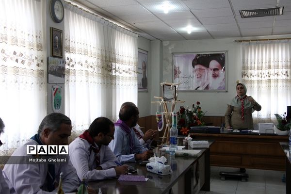 کارگاه آموزشی رابطین سامانه ملی نظارت برتهیه و توزیع لباس فرم دانش‌آموزان