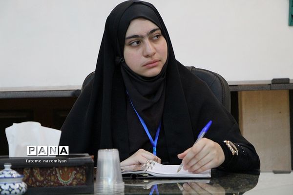 دومین نشست پارلمان دانش‌آموزی استان یزد