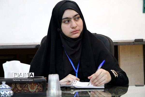دومین نشست پارلمان دانش‌آموزی استان یزد