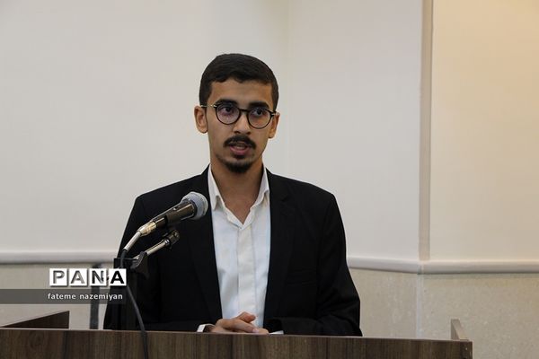 دومین نشست پارلمان دانش‌آموزی استان یزد