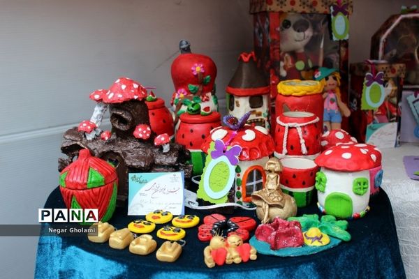 غرفه‌های دست سازه‌های جشنواره نوجوان خوارزمی استان خراسان رضوی