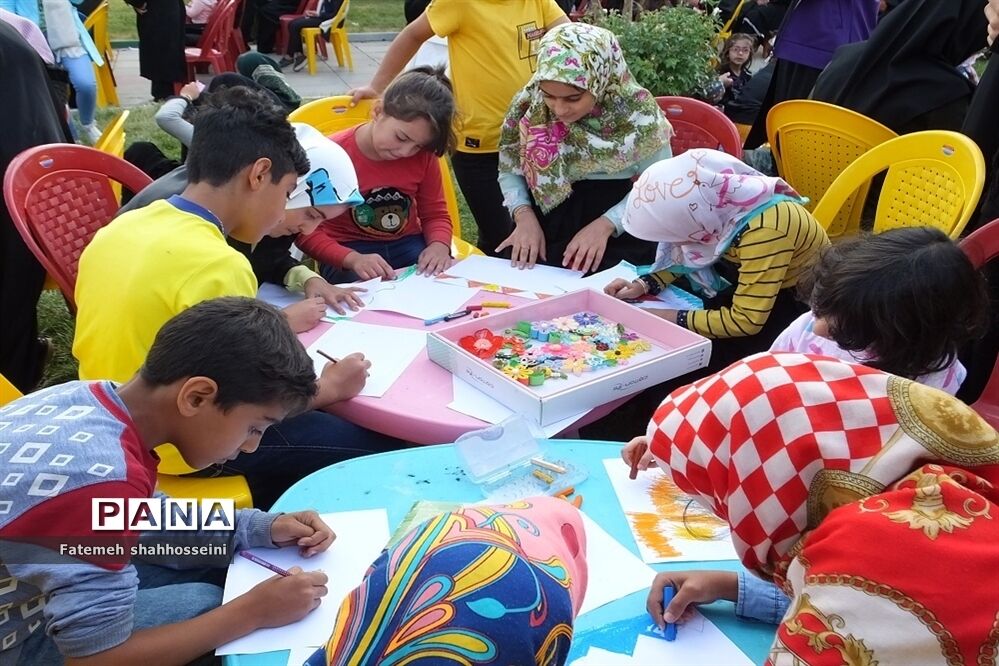 تجمع بزرگ مردمی حافظان حریم خانواده در شهرستان فیروزکوه