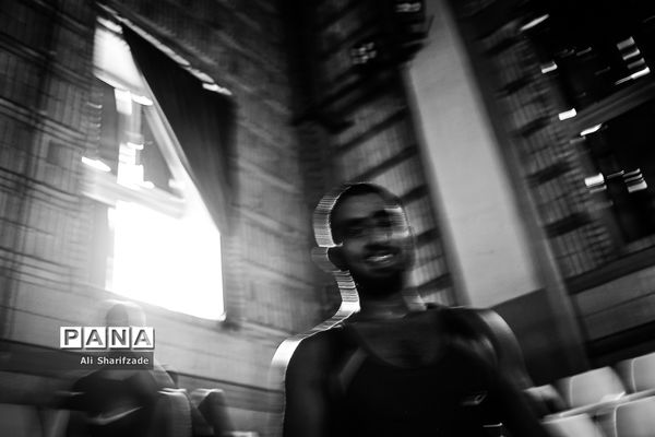 رقابت های انتخابی تیم ملی کشتی فرنگی امید