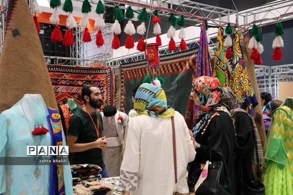 آیین گشایش مد و لباس ایرانی