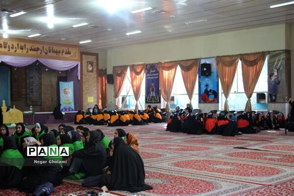 چهاردهمین دوره اردوی زیارتی دانش‌آموزان دختر زیارت‌ اولی سراسر کشور در مشهد مقدس