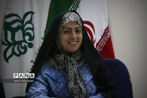 جلسه مشترک اعضای مجلس دانش‌آموزی شهر تهران با سعید جهانشاهی، رئیس اداره آموزش متوسطه دوره دوم نظری شهر تهران