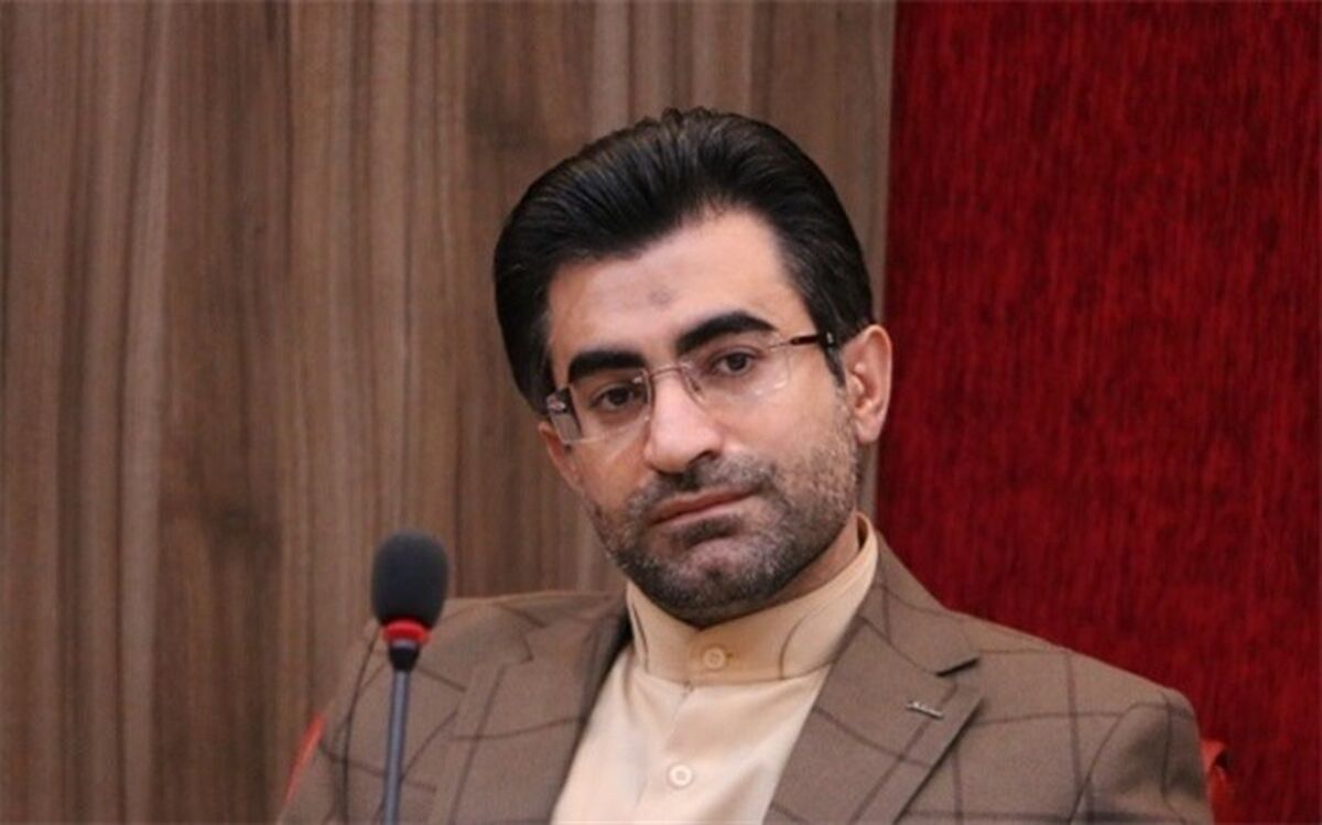 رییس اداره حقوقی ، املاک و حمایت قضایی اداره کل آموزش و پرورش شهرستان های استان تهران خبر داد: آموزش ویژه حقوق شهروندی در مدارس استان