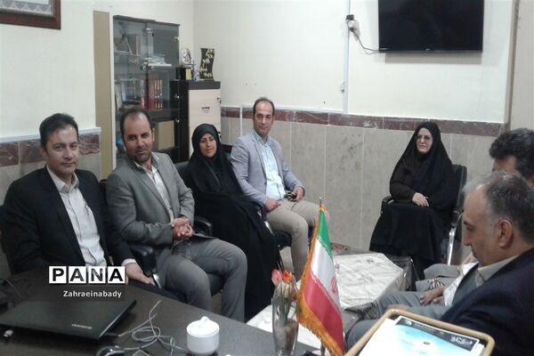 بازدید فرماندار شهرستان ملارد از اردوگاه شهید منتظری شهریار