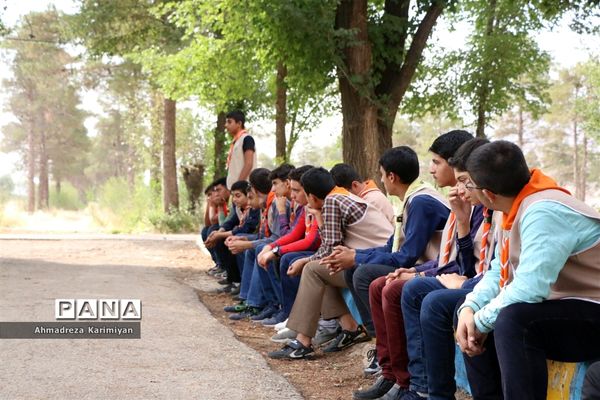 ایستگاه‌های مهارت‌های آموزشی در اولین روز از اردوی استانی پیشتازان فارس