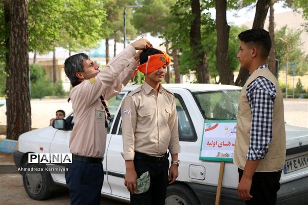 ایستگاه‌های مهارت‌های آموزشی در اولین روز از اردوی استانی پیشتازان فارس