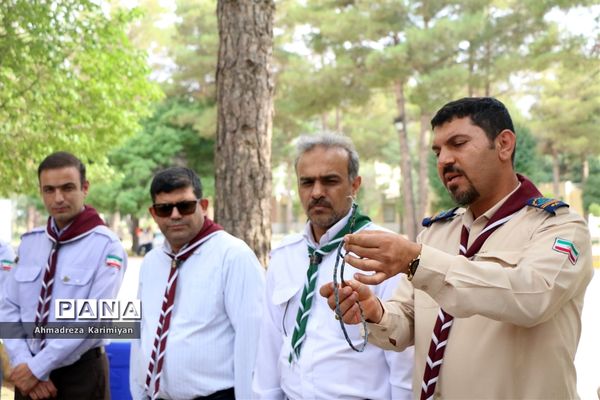 ایستگاه‌های مهارت‌های آموزشی در اولین روز از اردوی استانی پیشتازان فارس
