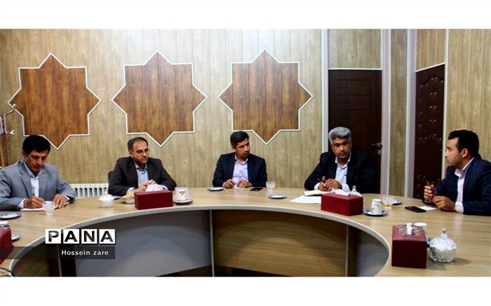 معاون فرماندار تفت تأکید کرد: لزوم برخورد با مشترکین پرمصرف آب