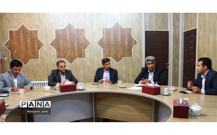 معاون فرماندار تفت تأکید کرد: لزوم برخورد با مشترکین پرمصرف آب