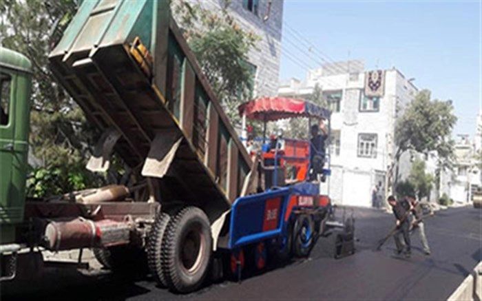 عصارزاده: بیش از نیمی از عملیات آسفالت معابر فرعی منطقه 3 قزوین به پایان رسید