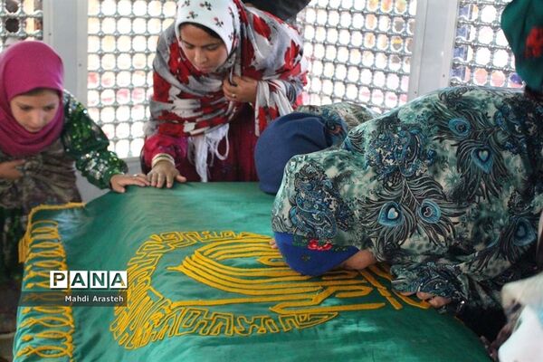 کاروان زیرسایه خورشید خراسان جنوبی در آخرین روز سفرخود به شهرستان سربیشه رسید