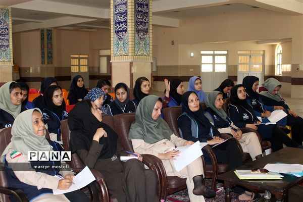 برگزاری نخستین روز از اردو استانی دانش آموزان پیشتاز دختر فارس