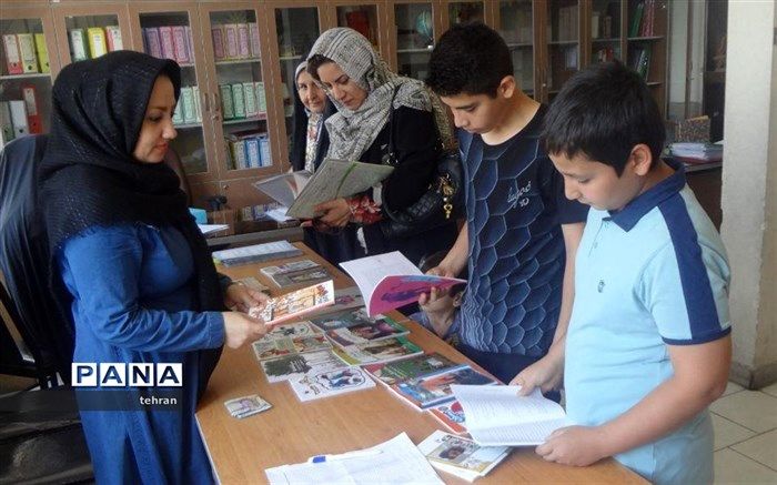برگزاری نمایشگاه دائمی کتاب در دبستان پسرانه صنایع هواپیمایی
