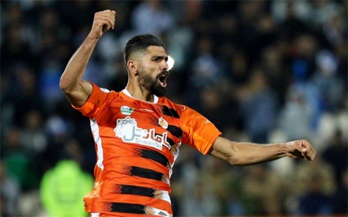 هافبک ملی‌پوش از حضور در استقلال فاصله گرفت