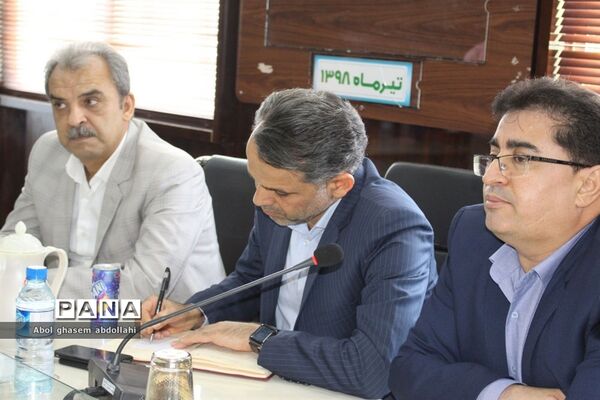 تودیع و معارفه سرپرست معاونت توسعه و پشتیبانی اداره کل آموزش و پرورش استان بوشهر