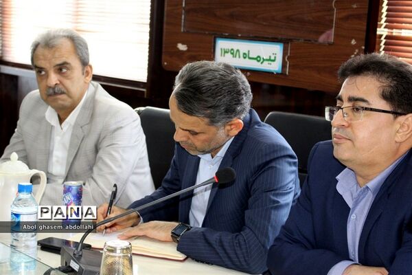 تودیع و معارفه سرپرست معاونت توسعه و پشتیبانی اداره کل آموزش و پرورش استان بوشهر