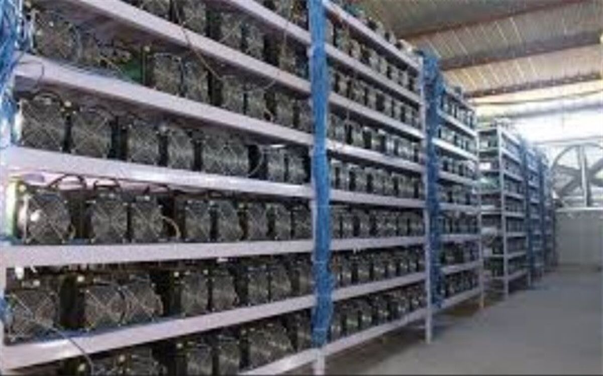 سرپرست فرمانده انتظامی شهرستان اسلامشهر: 400دستگاه ماینر جهت تولید بیت کوین در شهرستان اسلامشهر کشف و ضبط شد