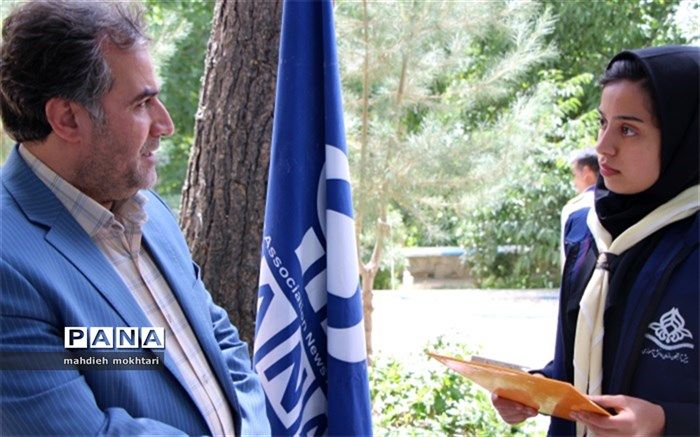 تعهد مهمترین عامل تربیت دانش‌آموزان