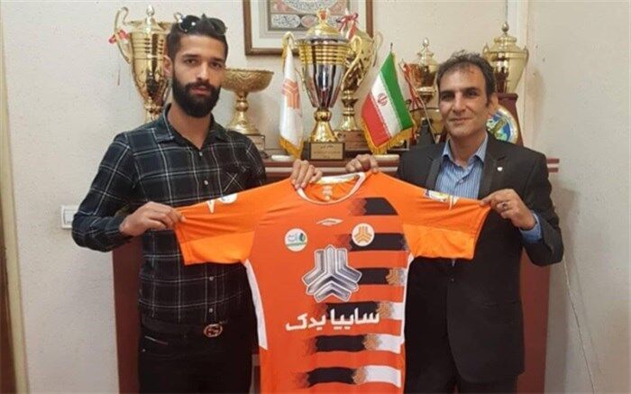 جدا شدن یک بازیکن دیگر از استقلال قطعی شد